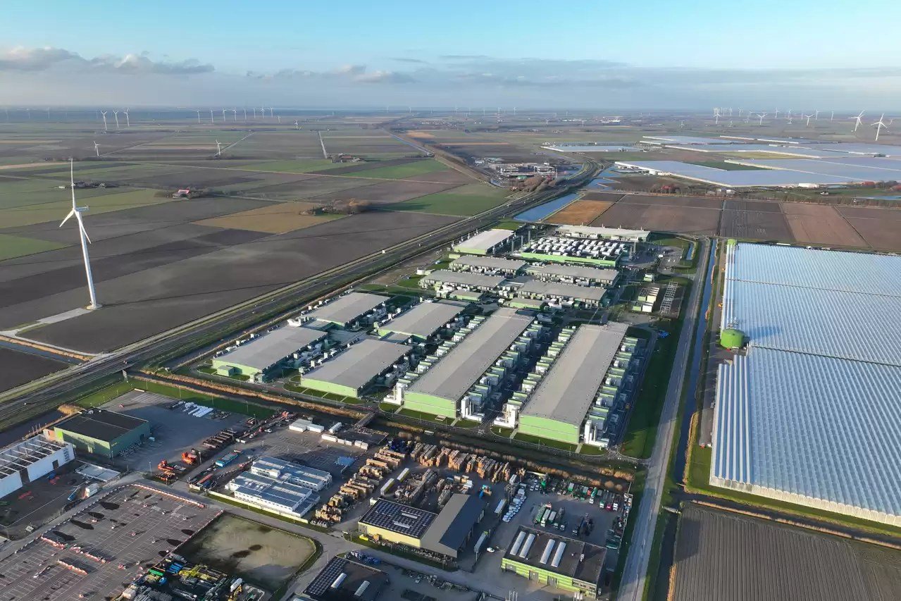 Advanced hyperscale data center